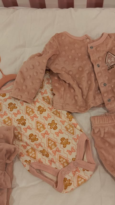 Instagram post by @iamcelys for willowpump. Caption reads: [...] holiday season together ✨ Thanks to....