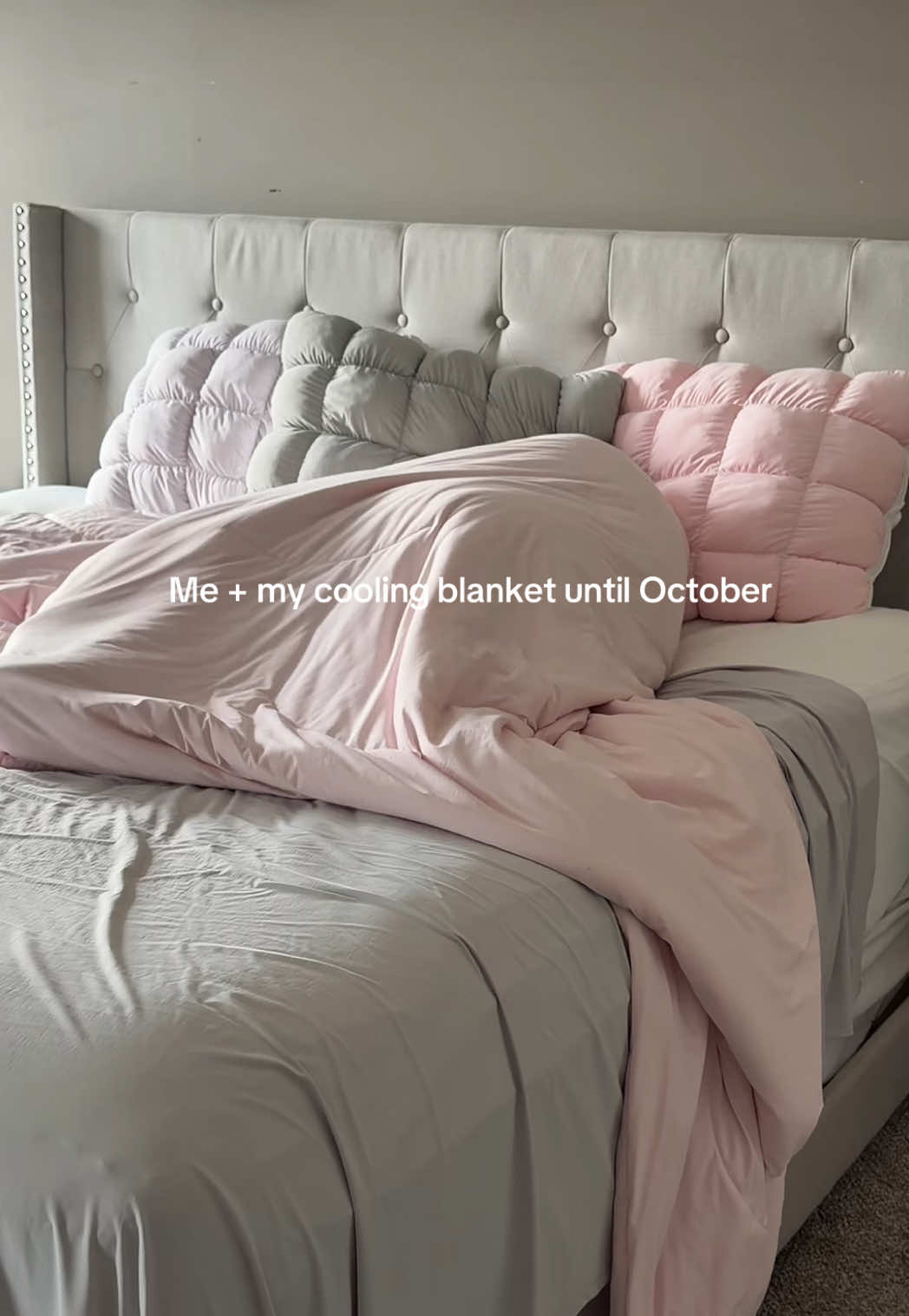 TikTok post by @shop.with.kristina for Mellow Sleep. Caption reads: [...] without sweating now #coolingblanket....
