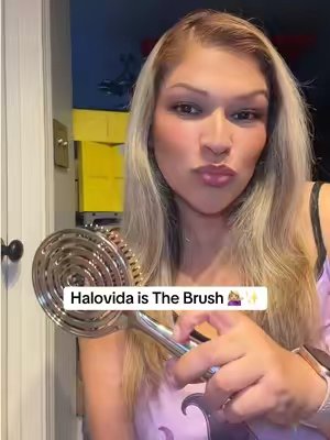 TikTok post by @chindity for Halovida. Caption reads: #halovidabrush #halovida #halovidahairmagic [...].