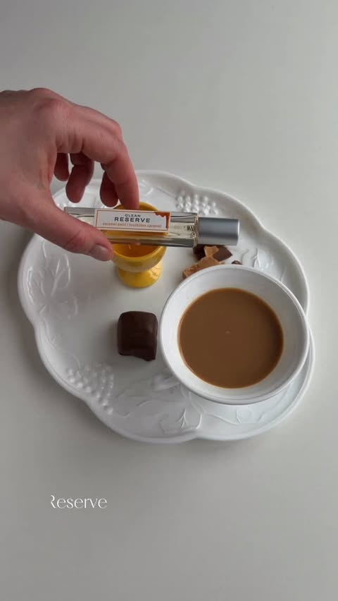 Instagram post by @ekaterina_lovik for CLEAN BEAUTY COLLECTIVE. Caption reads: Gifted by @cleanreserveperfume 🤎
Caramel Swirl....