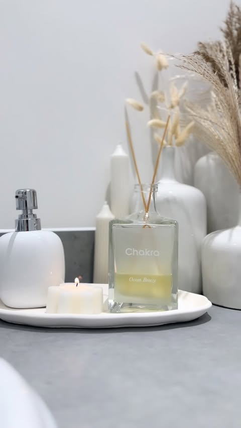 Instagram post by @insidenumber08 for Hampton and Astley. Caption reads: 🎄Wrap Them in Luxury This Christmas — 100%....