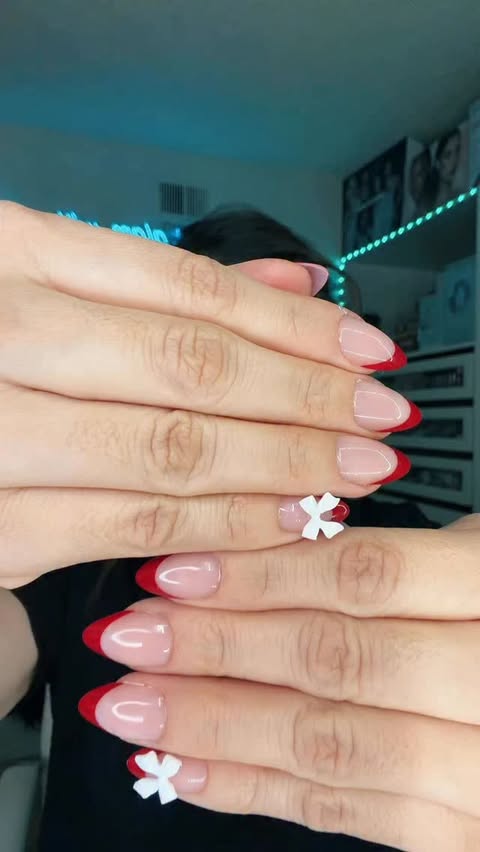 Instagram post by @get_glam_with_sadaf for Glamnetic. Caption reads: @glamnetic 💅.