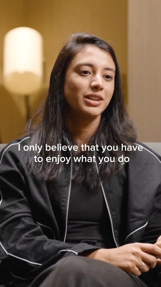 Instagram post by @foryou.lines for Herbalife. Caption reads: Pep talk of the year ✨🏆
•
•
Full podcast now....