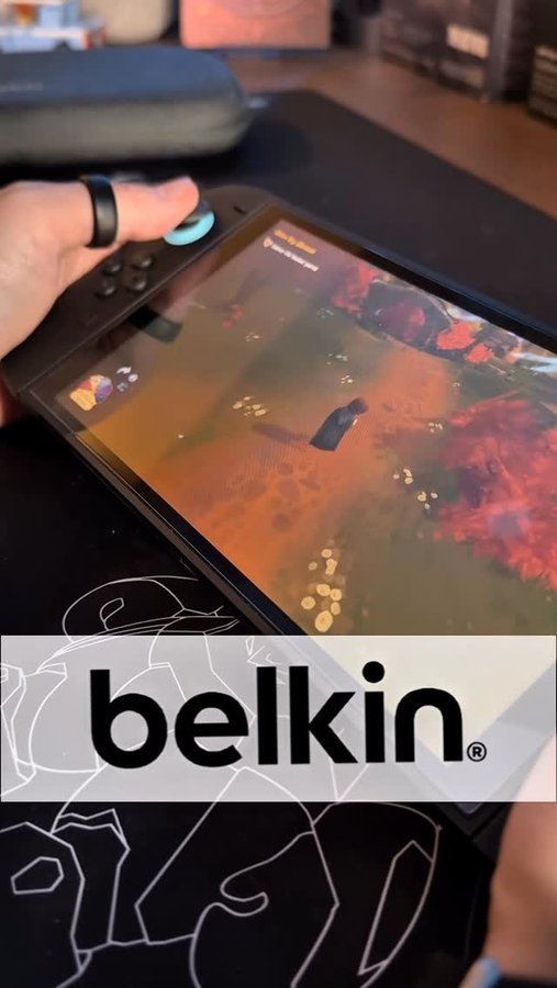 Instagram post by @pressnattostart for Belkin. Caption reads: [...] 𝗬𝗼𝘂𝗿 𝗧𝗲𝗰𝗵? 👀

AD | @belkin_uk 

🎮....