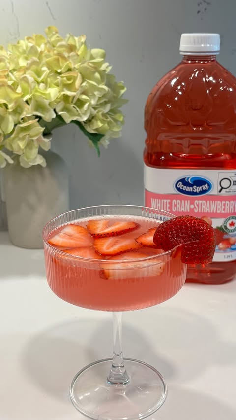 Instagram post by @harris.ashley for Ocean Spray. Caption reads: [...] too! Coconut milk, strawberries and Ocean....