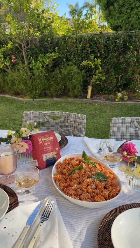 Instagram post by @debtrette for Barilla. Caption reads: #ad: an Al fresco dinner with @BarillaUS! Nothing....