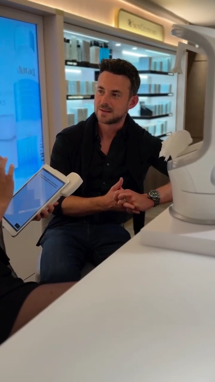 Instagram post by @julesknightofficial for Murad Skincare UK. Caption reads: Returning to my thirties with a @muradskincareuk....