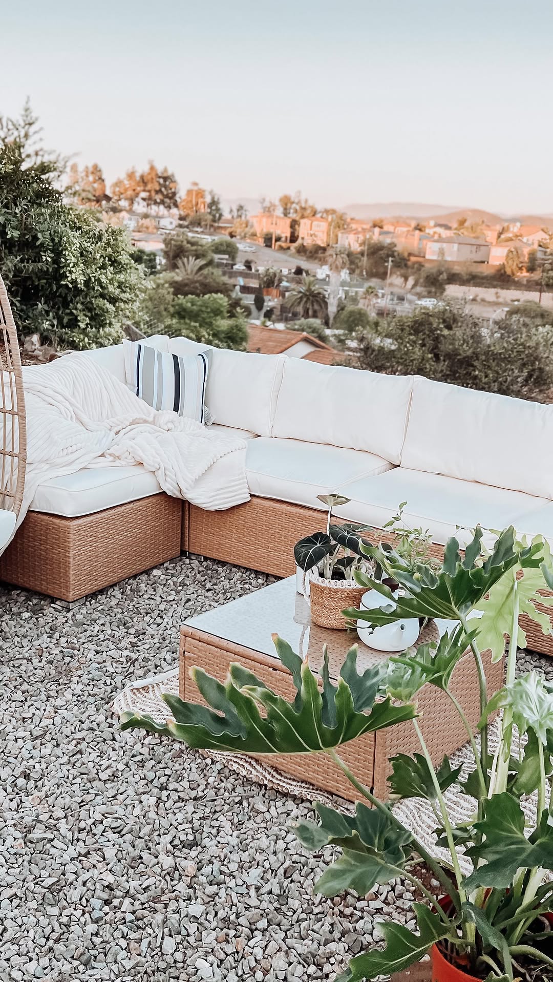 Instagram post by @kesiaandco for Best Choice Products. Caption reads: Our little backyard oasis! Courtesy of @bcproducts....
