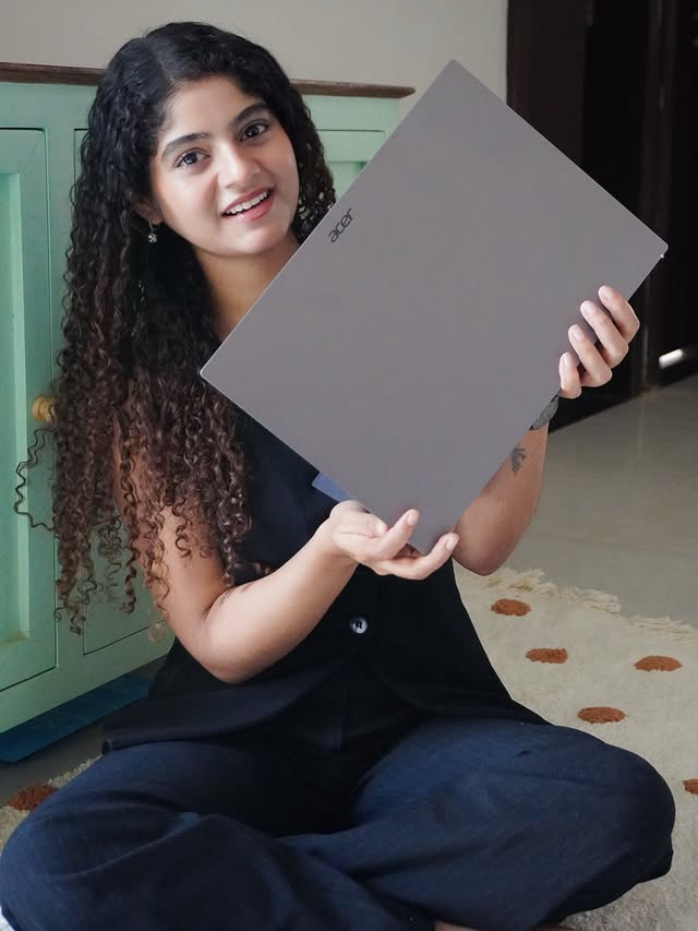 Instagram post by @helloshreee for Acer. Caption reads: [...] #IntelCoreUltra #MyStyleMyVibe #Acer....