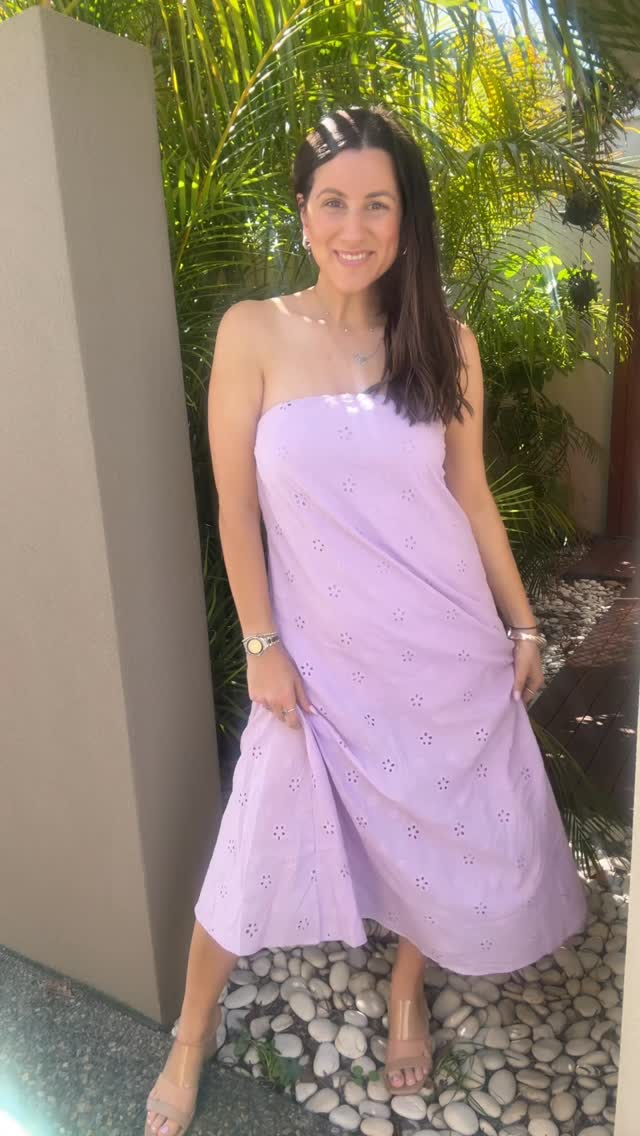 Instagram post by @foodplattermum for Petalandpup. Caption reads: Comment “DRESS” and I will send you the link!

New....