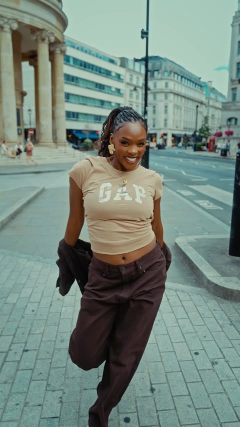 Instagram post by @reginaeigbe for Gap. Caption reads: [...] you check out the Fall collection from Gap....