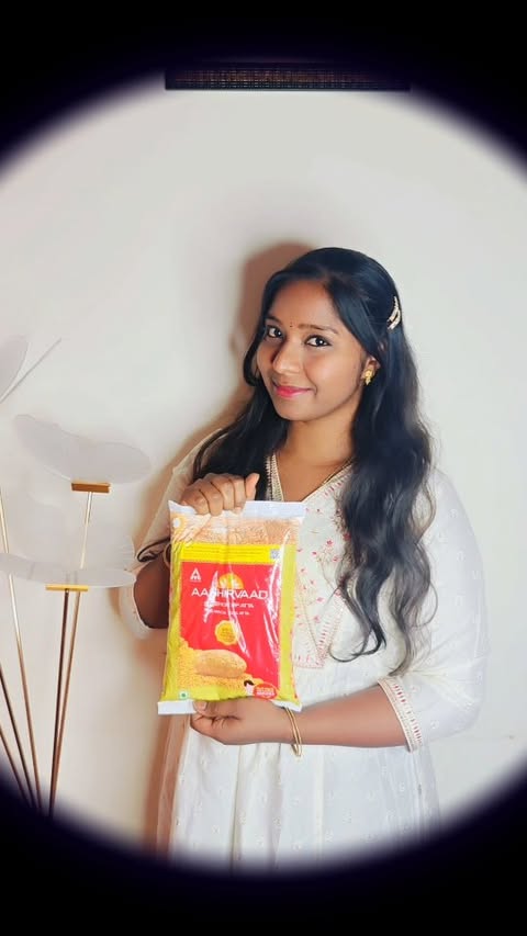 Instagram post by @littleprincevaibhav for Aashirvaad. Caption reads: [...] hack: 

“Soft dough, zero mess  With....