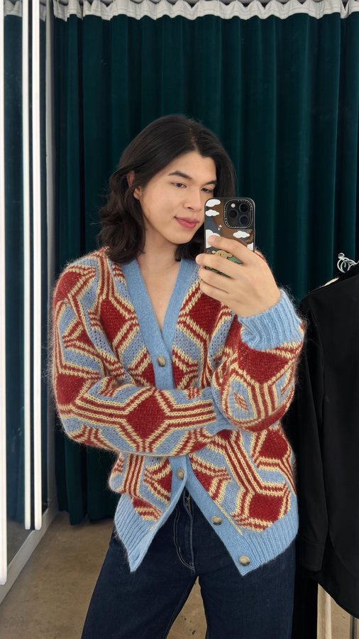 Instagram post by @chrsfranz for Under Armour. Caption reads: Gucci jeans for $131?! 😱 Save up to 90% OFF at....