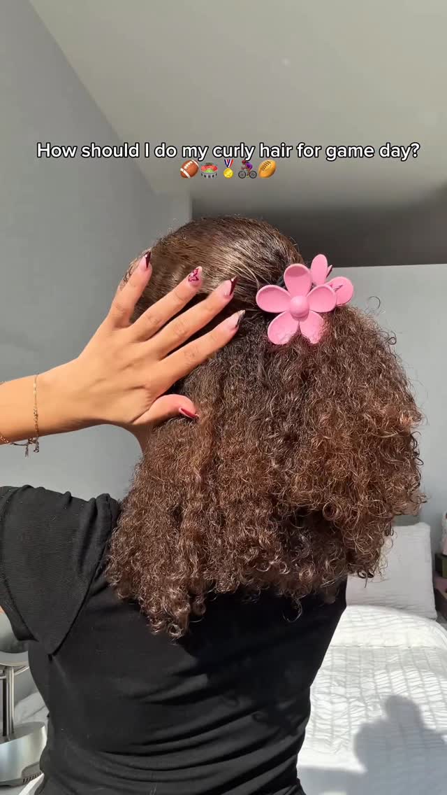 Instagram post by @brittney.christinee for Politics and Prose. Caption reads: Effortless and spirited. Getting ready for game....