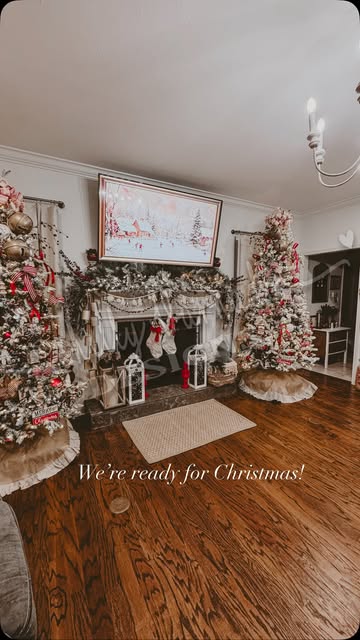 Instagram post by @shelly_varnado_photography for King of Christmas. Caption reads: 𝓢𝓮𝓽 𝓾𝓹 𝓶𝔂 𝓮𝓲𝓰𝓱𝓽 𝓯𝓸𝓸𝓽, 𝓯𝓾𝓵𝓵𝔂....