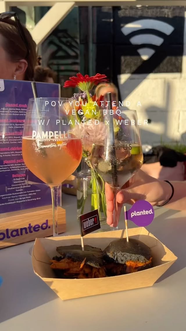 Instagram post by @viennafoodguide for Planted. Caption reads: [...] alternatives for steaks & co? 🫠 @eatplanted....