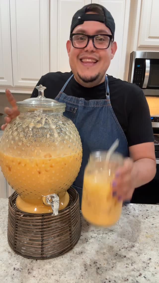 Instagram post by @daddyjai09 for Splenda. Caption reads: Mango Agua Fresca, its creamy and delicious but....