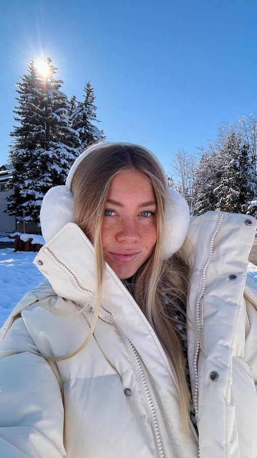 Instagram post by @grace_donner for Halfdays. Caption reads: Ski gals if you’ve been wanted a new kit now is....