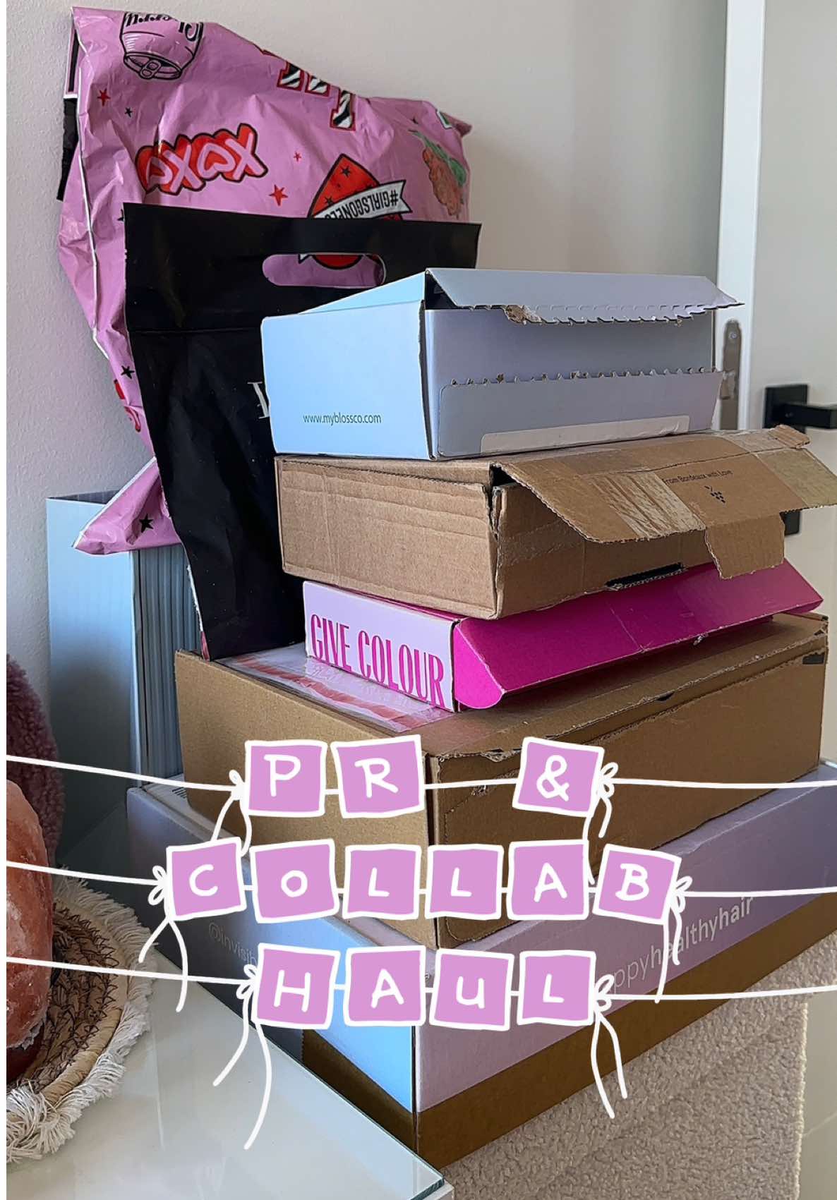 TikTok post by @kellycollyns for Pink Gellac. Caption reads: Advertentie (gekregen producten) 🥰💗 ....