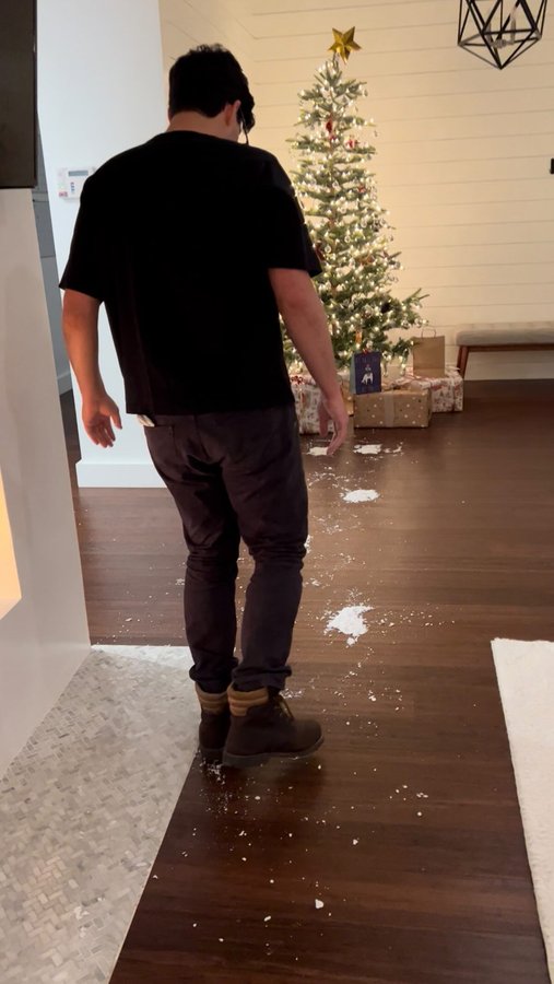 Instagram post by @thebastfam for ARM and HAMMER. Caption reads: A new tradition for your family 🎄🎅🏻 SANTA’S....