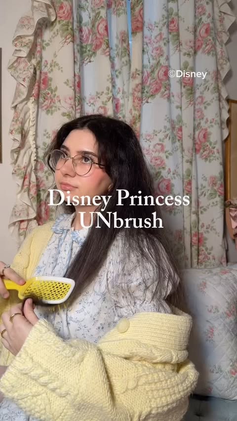 Instagram post by @isa.bella.ricci for FHI Heat. Caption reads: [...] my favorite Disney Princess with @fhiheat's....