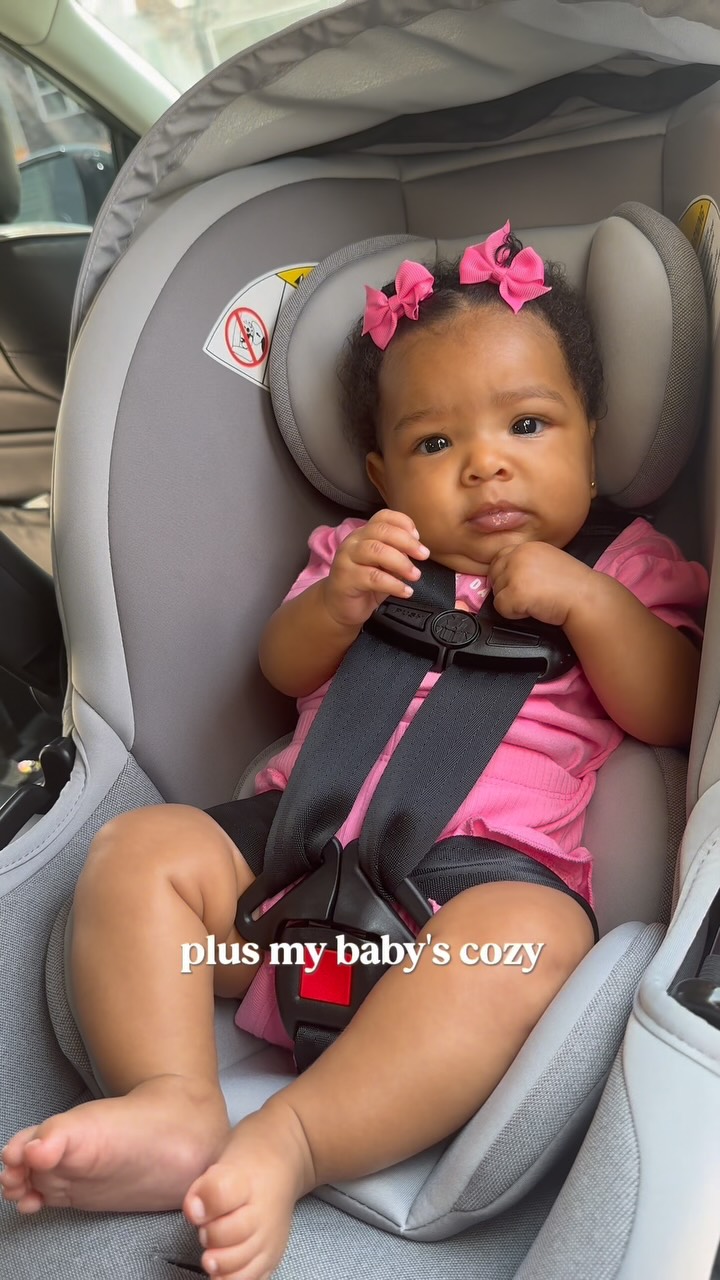 Instagram post by @itsdomoniquerobinson for Safety 1st. Caption reads: [...] and this car seat is a must-have! The Safety....