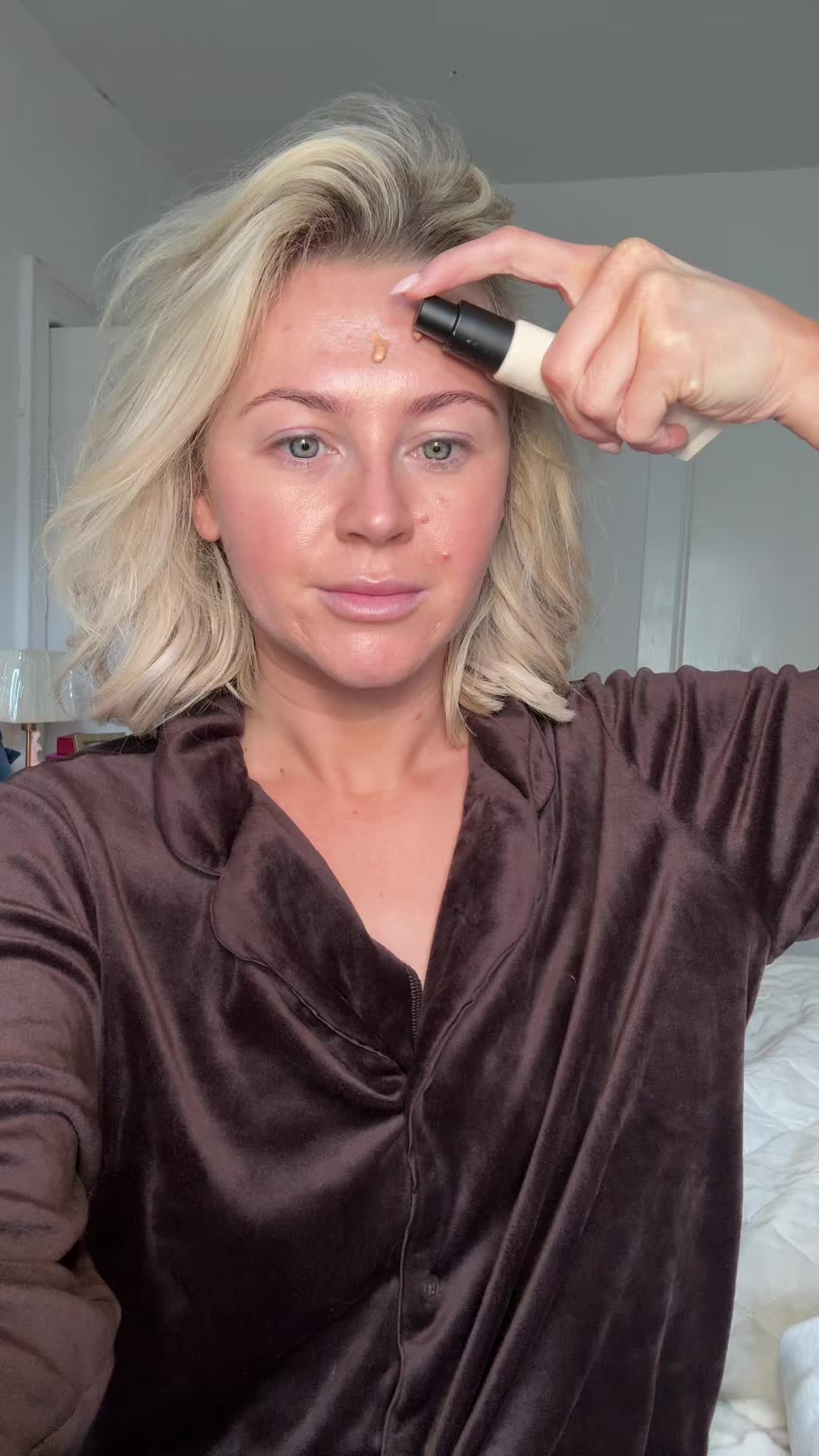 TikTok post by @lauranashx for BPerfect Cosmetics. Caption reads: [...] ON GIVING!!! @Annalivia McGivern @BPerfect....
