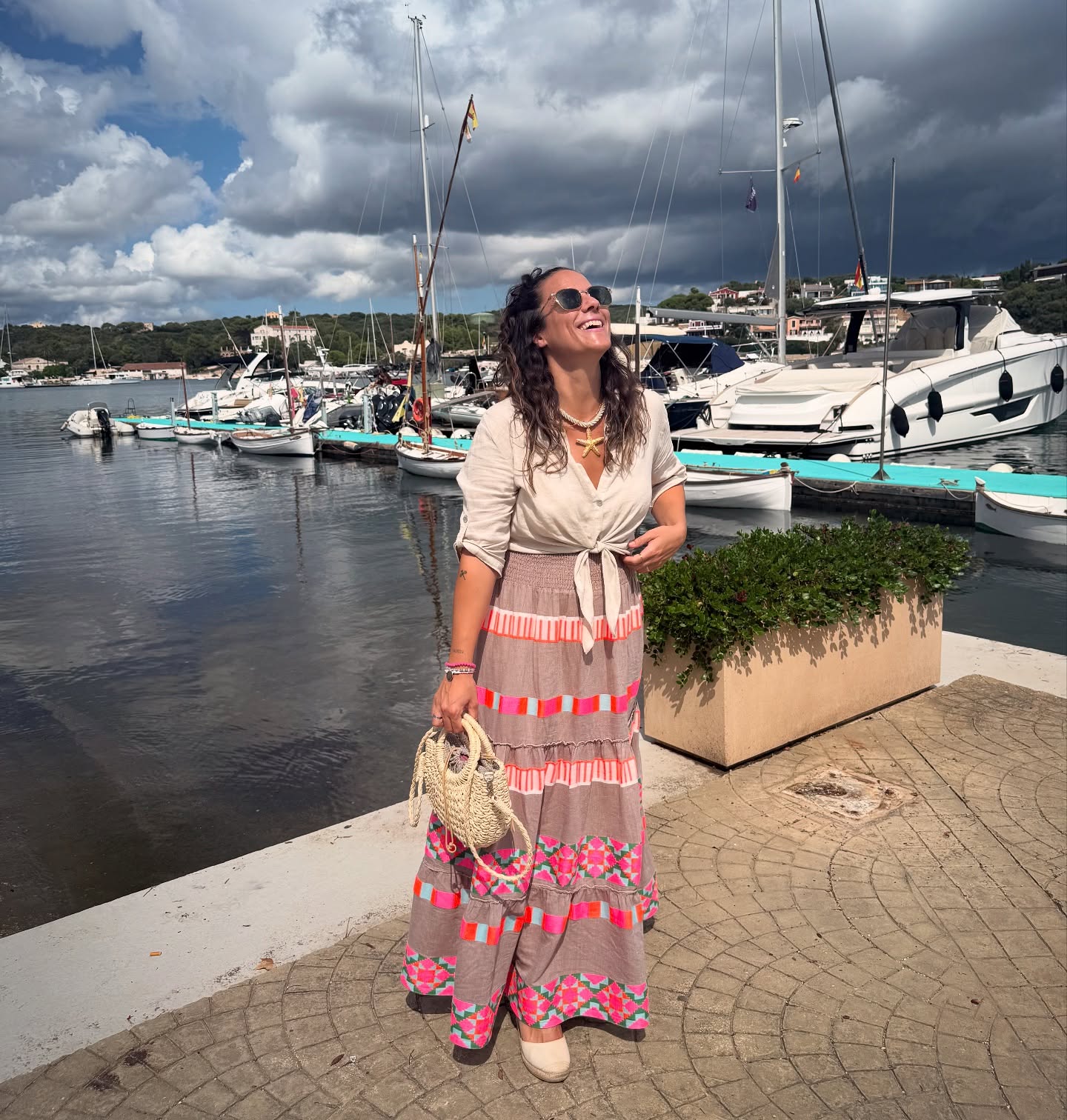 Instagram post by @miryam.ugc for HAWKERS CO.. Caption reads: ⚓️🌅🛥️ 

👓 20% dto “HC-MIRYKUKI

#menorca #mahon....