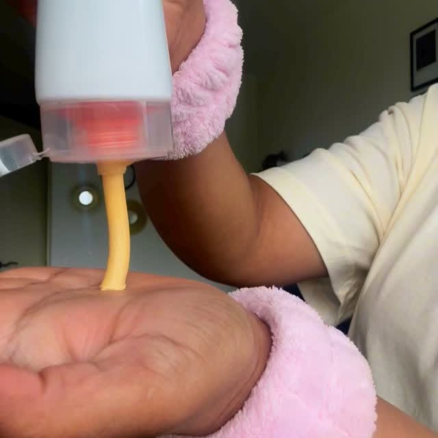 Instagram post by @meetoolifestyle for Wishtrend. Caption reads: No more caky makeup look. 😍 ! 

.
.
.
Because I....