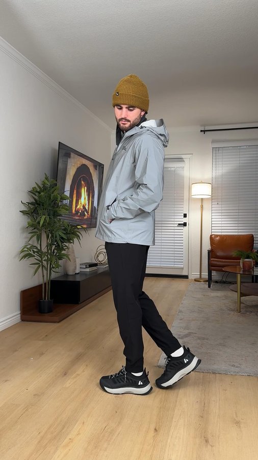 Instagram post by @braylonhanson_ for Eddie Bauer. Caption reads: Layered up in @eddiebauer with a fit that’s built....