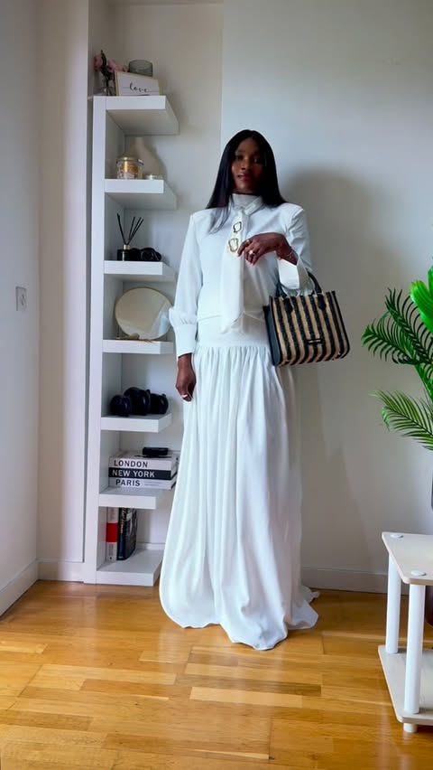 Instagram post by @tt_styled for Saint and Sofia. Caption reads: [...] Linked in bio Bag & Espadrille:....
