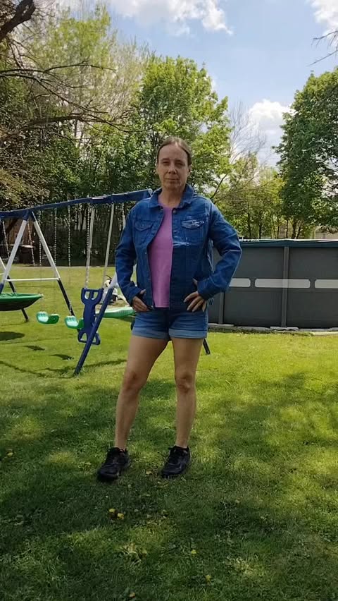 Instagram post by @lookingmybest for Shop LC. Caption reads: #shoplcpartner SPRING VIBES are in the air! Time....