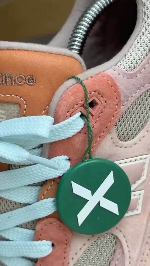 Instagram post by @simon.steenberg for StockX. Caption reads: [...] only get better with age 🙏🏼 .....