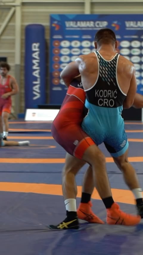 Instagram post by @croatianwrestling for Peugeot. Caption reads: [...] @porec.istria @mints_rh @peugeothrvatska -....