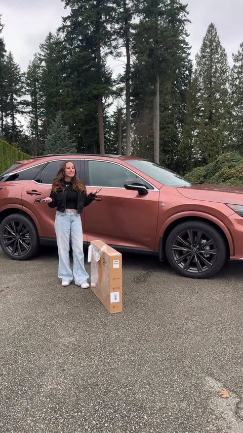 Instagram post by @xoconniepeters for 3Wliners. Caption reads: [...] quality and fit like a glove. AD....
