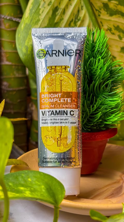 Instagram post by @___24.payal for Smytten. Caption reads: [...] enjoy an extra 10% OFF. 🫶 @garnier....