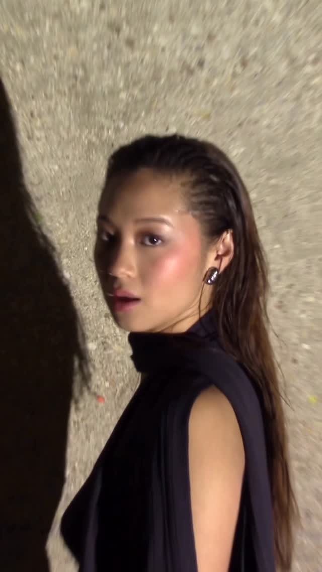 Instagram post by @isaasung for ILIA Beauty. Caption reads: @iliabeauty on the face.