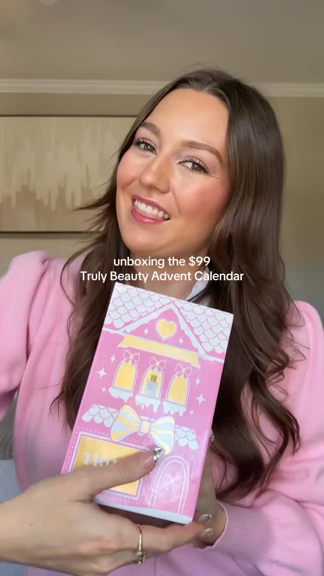 Instagram post by @sarahlynnrain for Truly Beauty. Caption reads: thank you @trulybeauty for gifting me this! 🩷🎄....