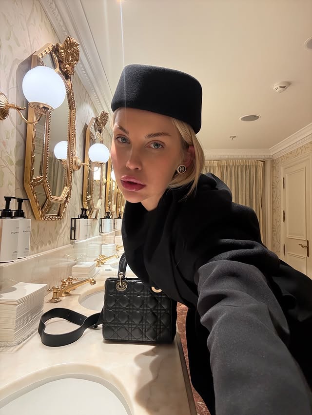 Instagram post by @lovavavilova for airBaltic. Caption reads: [...] my memories from ams 🎄
avec @airbaltic....