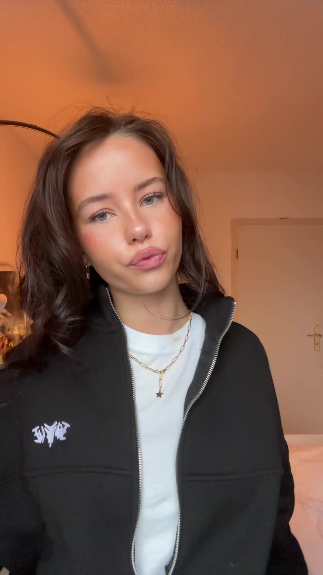 TikTok post by @clairemaele for 45KEYS. Caption reads: Anzeige| fav trackie atm @45KEYS.