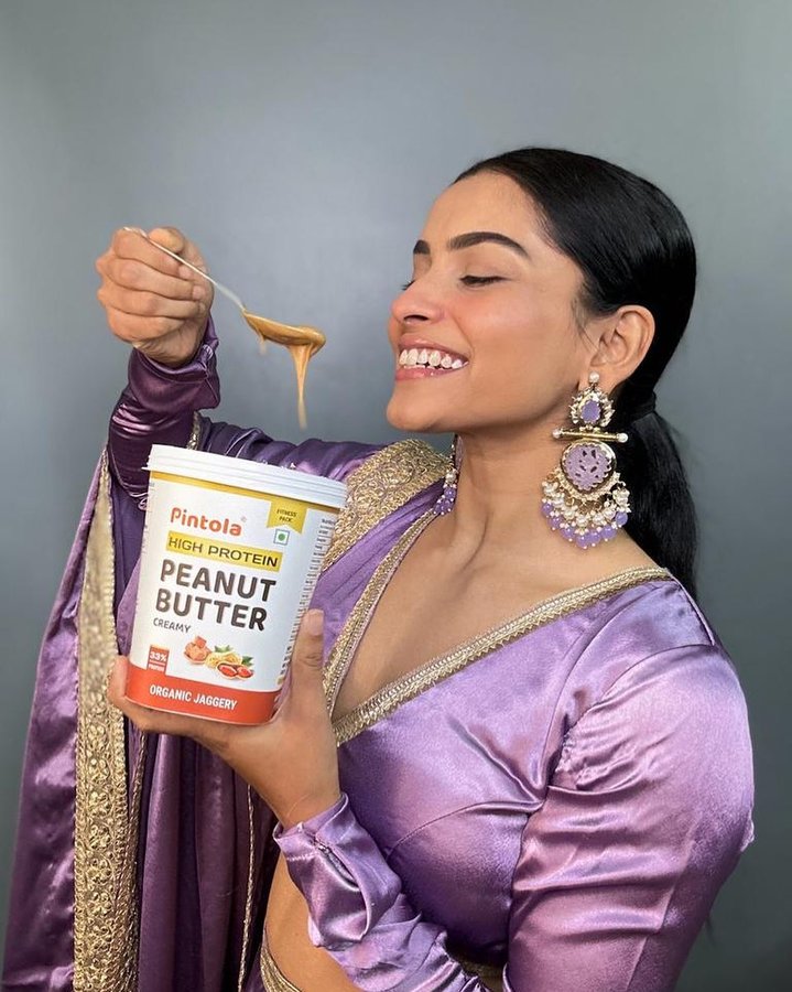 Instagram post by @_ishani_sanghavi for Pintola. Caption reads: Get festive with @Pintola.in High Protein Organic....