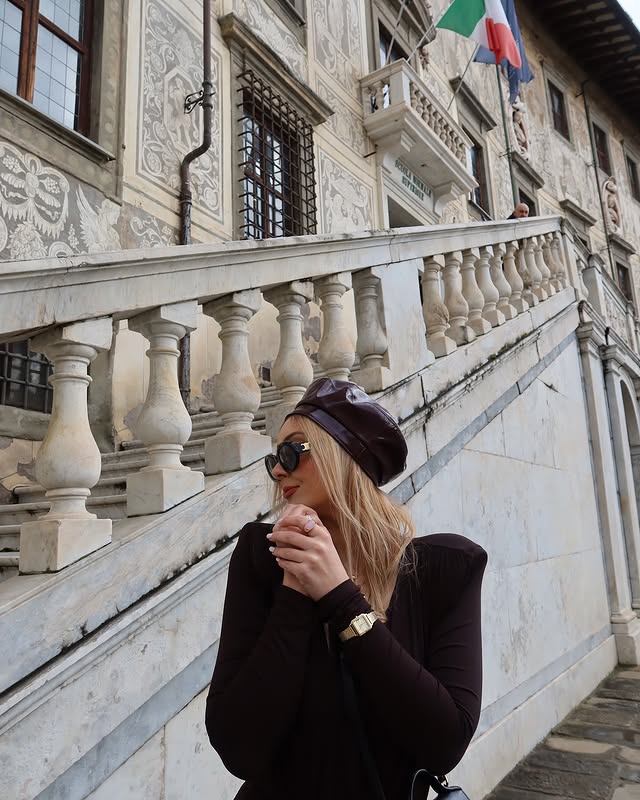 Instagram post by @simplestyle_ola for CLUSE. Caption reads: [...] minimalistyczny zegarek @clusepolska....