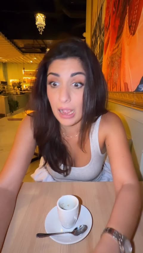 Instagram post by @iamjessicamarchi for QuillBot. Caption reads: She’s just being honest… 😅

#Comedy #QuillBot....