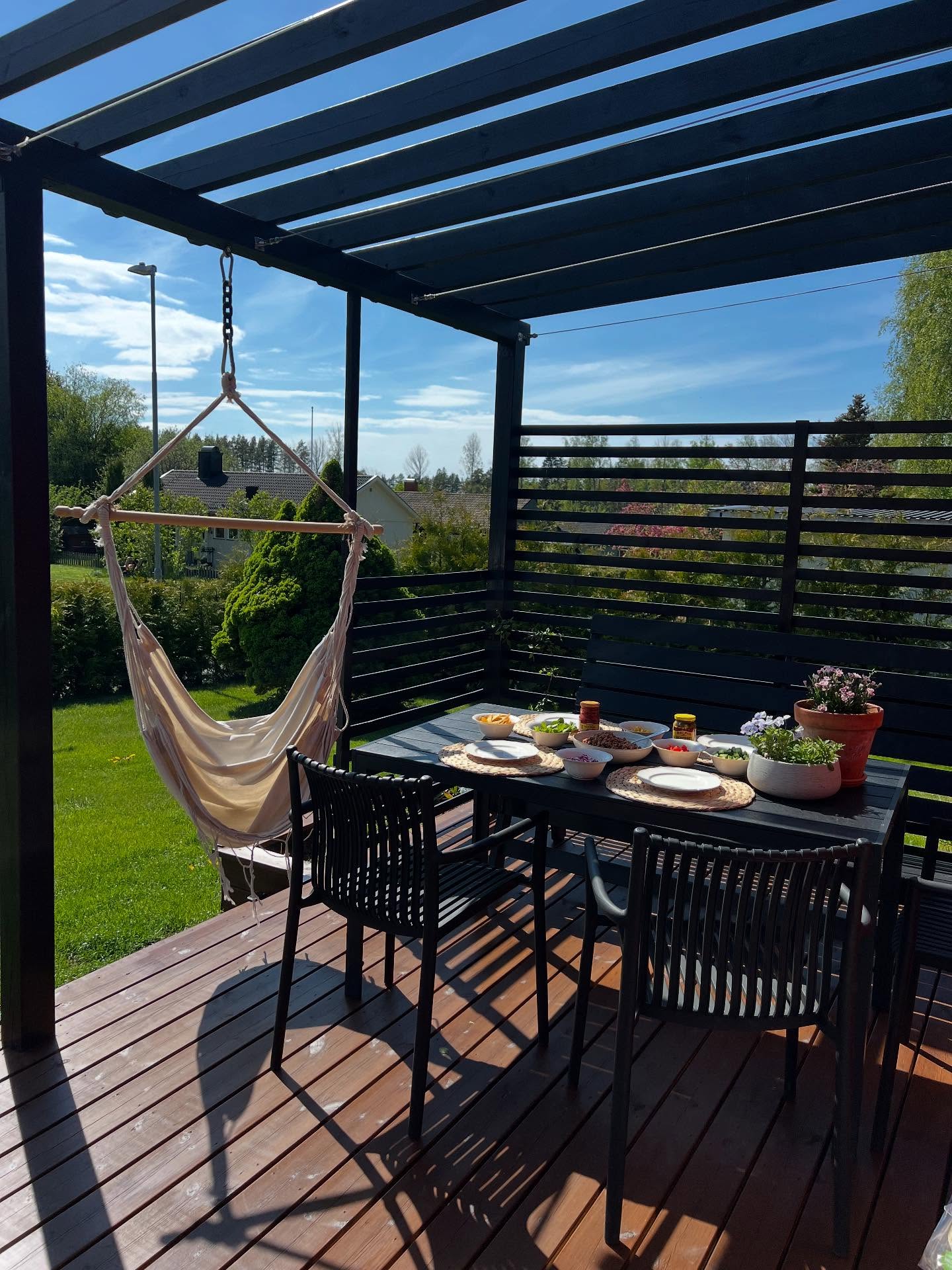 Instagram post by @adele.darek.home for Smakbox. Caption reads: Den bästa tiden är framför oss ☀️ Vad kan bli....