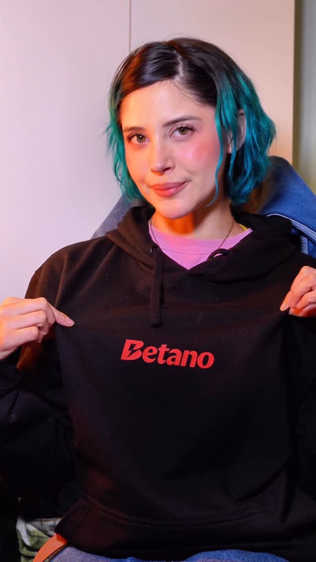 Instagram post by @icata for Betano. Caption reads: @betano_chile #juegoresponsable.