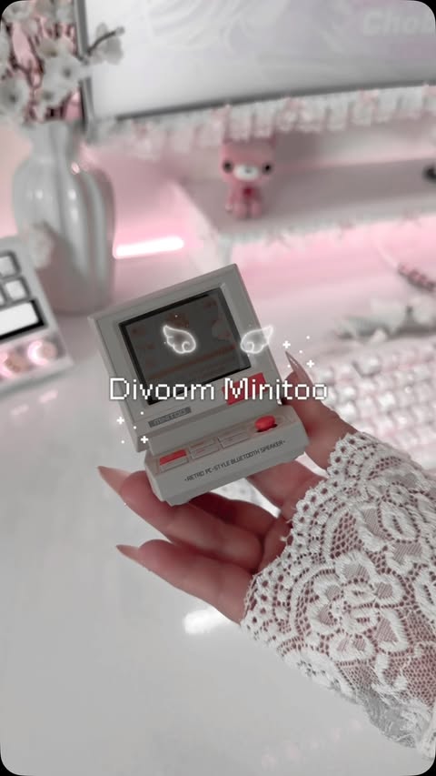 Instagram post by @fleuriisx for Divoom. Caption reads: [...] for 10% off with LIB 🔗💕 [gifted]....