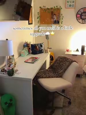 TikTok post by @uavery for Sweetcrispy. Caption reads: [...] #affiliatemarketing #viral #upgrade....