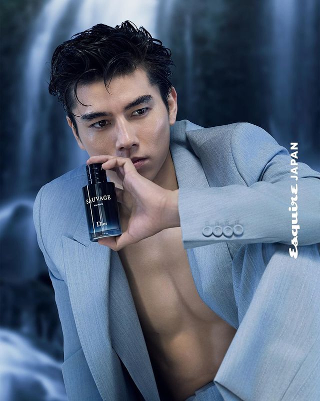 Instagram post by @tnk_0910 for Esquire. Caption reads: [...] / Risa Chino Edit / Keiichi Koyama（Esquire）....