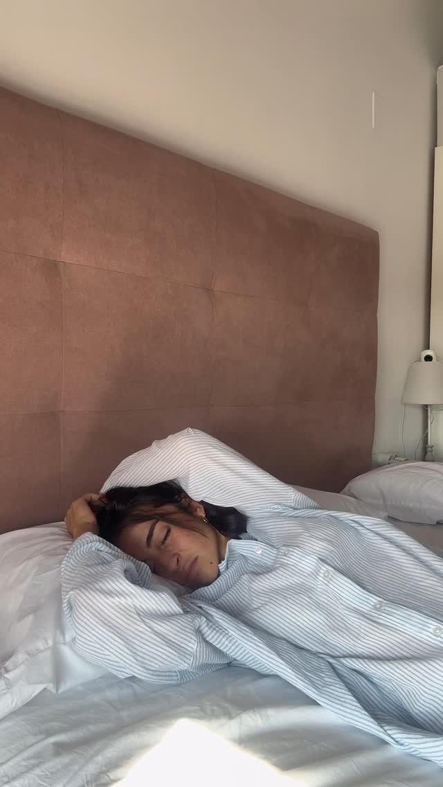 Instagram post by @analopez for NIVEA España. Caption reads: Con el estrés diario, y el paso de los años,....