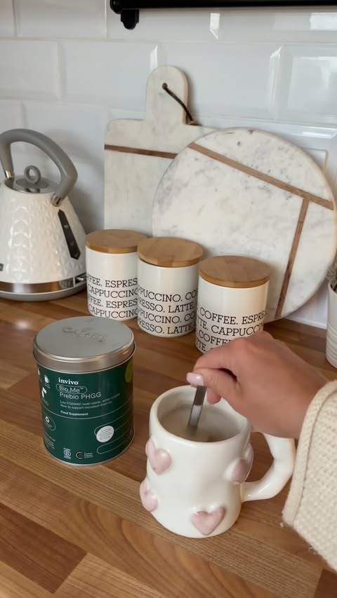 Instagram post by @invivohealthcare for The Influence Room. Caption reads: [...] Code : SCANDIUK @invivohealthcare....